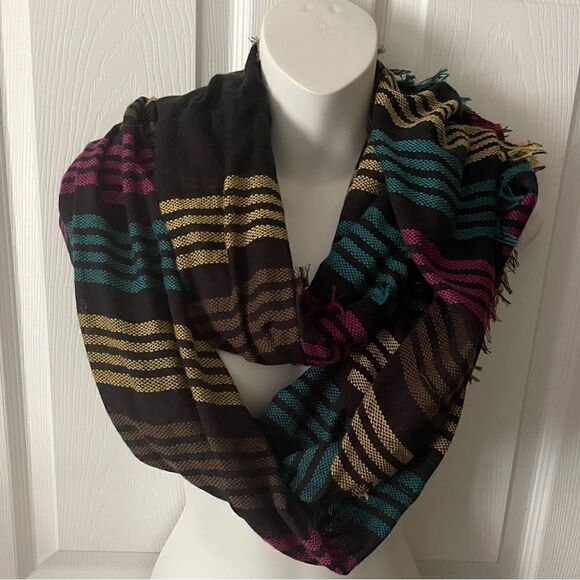 Bohemian drug rug style scarf / wrap - Picture 1 of 3